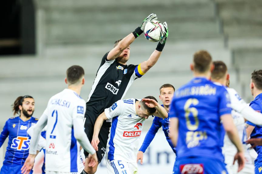 Is there a tighter race than the Ekstraklasa this season?